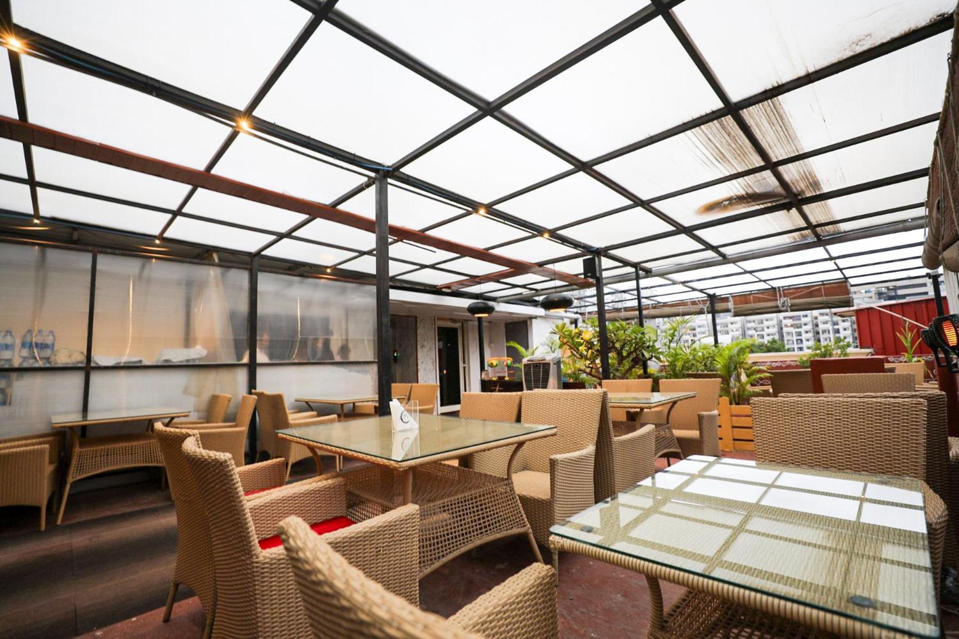Hotel White Fields Hitec City, Hyderabad Ngoại thất bức ảnh